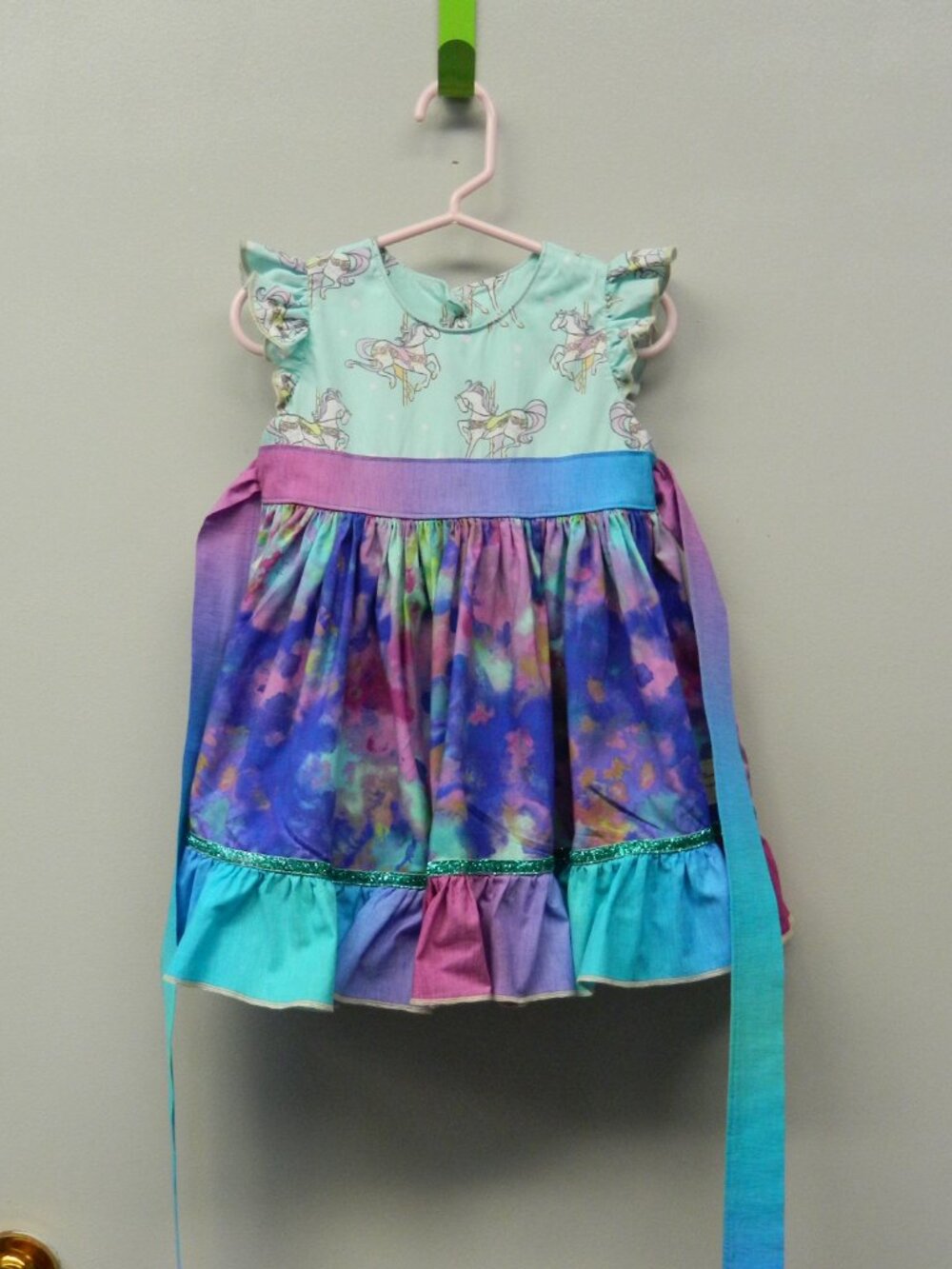 Girls size 2 Dress Carousel Horse design Through the Turquoise Door